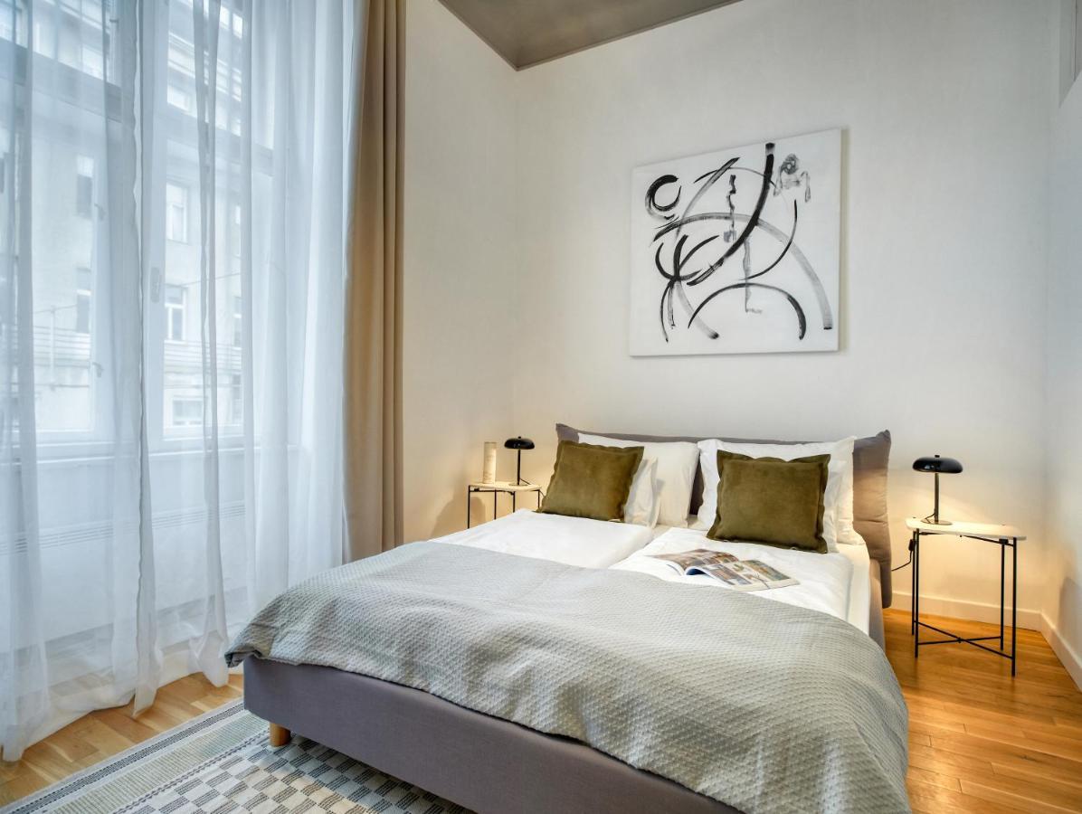 Irundo Downtown Apartments Загреб Экстерьер фото